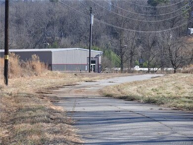 500 Brookside Camp Rd, Hendersonville, NC 28792 - photo 2