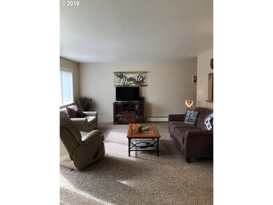 1445 Seacrest Ln unit 3, Brookings, OR 97415 - photo 2