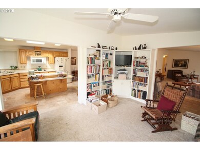 176 Florentine Ave, Florence, OR 97439 - photo 7