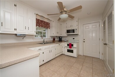 1604 Stoneycreek Dr, Henrico, VA 23238 - photo 5