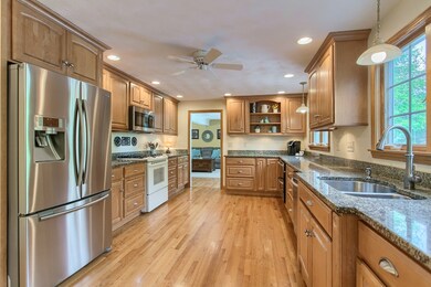 38 Hideaway Ln, Methuen, MA 01844 - photo 4