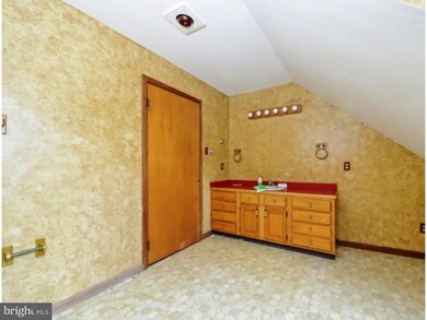 845 Callowhill Rd, Perkasie, PA 18944 - photo 3