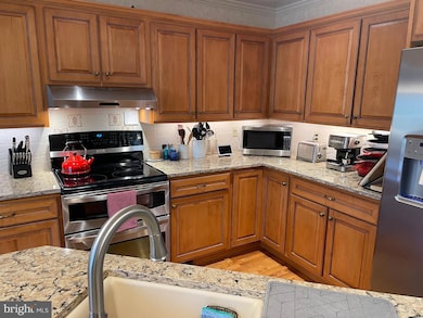 713 Woodcrest Cir, Wayne, PA 19087 - photo 6