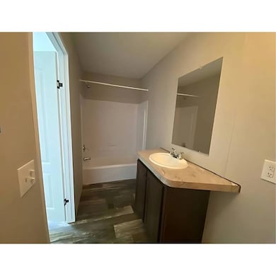 1516 Nancy's Dr unit 1516R, Darlington, SC 29532 - photo 6