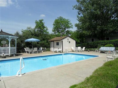 Swimming Pool/Hot Tub/Sauna.