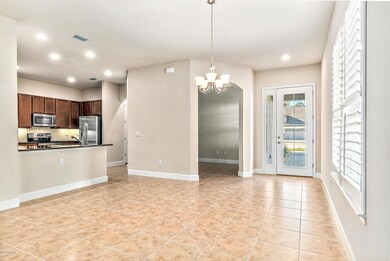 6 830 Aldenham Ln-23