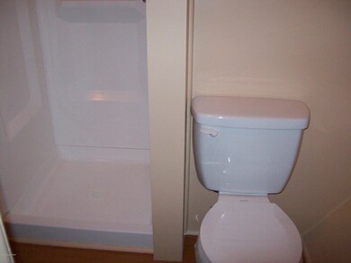 619 Main St unit B, Stroudsburg, PA 18360 - photo 3