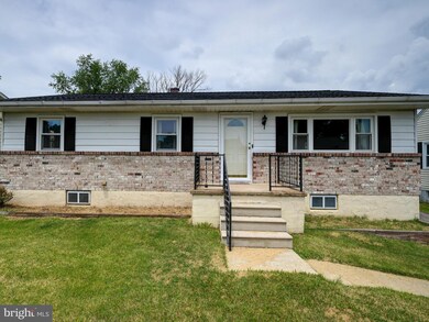 2908 Vermont Ave, Halethorpe, MD 21227 - photo 3