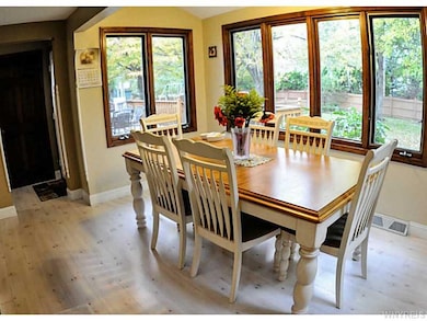 Breakfast Room