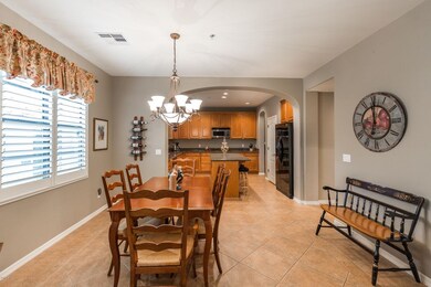 003_Dining Room