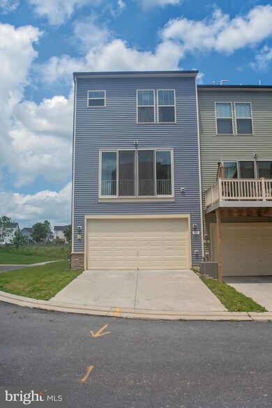 923 Badger Ave, Frederick, MD 21702 - photo 6