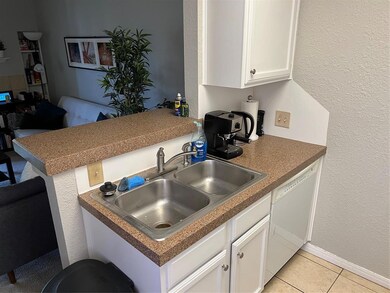 3111 Tom Green St unit 301, Austin, TX 78705 - photo 6