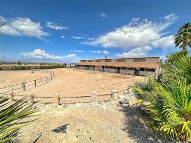 Sunridge Rancheros Community HOA Features - Riding