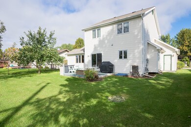 2544 W Fallcreek Ct, Grand Forks, ND 58201 - photo 4