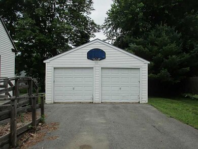 Garage.