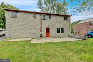 2304 Alsace Rd, Reading, PA 19604 - photo 5