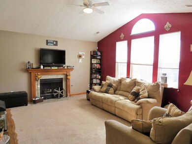 659 S Murray Hill Rd, Columbus, OH 43228 - photo 7