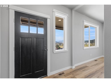 664 Brooks Loop, Sutherlin, OR 97479 - photo 4