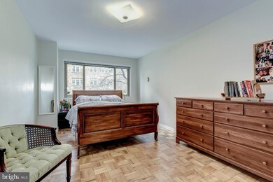 4600 Connecticut Ave NW unit 408, Washington, DC 20008 - photo 6