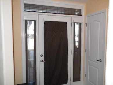 1888BayPine - ENTRANCE