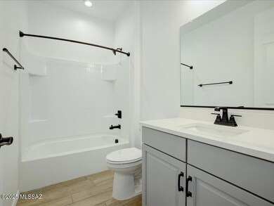 07-10081 S Moonlit Riverwalk trail-4