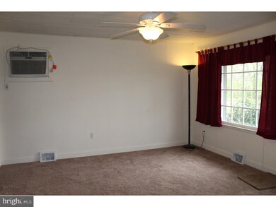 27 Hoffman Ln, Shoemakersville, PA 19555 - photo 4