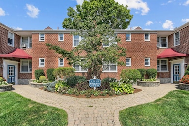 6 Bryant Crescent unit 1H, White Plains, NY 10605 - photo 4