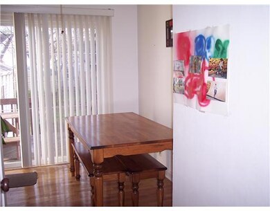 524 N Dexter Dr, Lansing, MI 48910 - photo 3