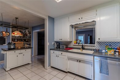 542 Longfellow Blvd, Lakeland, FL 33801 - photo 7