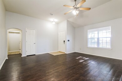 4249 S 205th East Ave, Broken Arrow, OK 74014 - photo 3