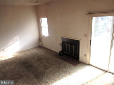 22425 Greenview Ct, Great Mills, MD 20634 - photo 4