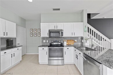 916 Hampton Cir unit 91, Naples, FL 34105 - photo 3