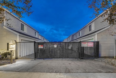 14380 Foothill Blvd unit 2, Sylmar, CA 91342 - photo 7