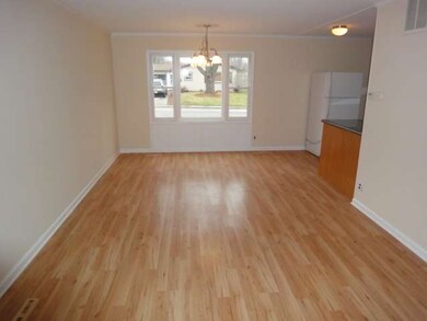 1014 Tacoma St, Carpentersville, IL 60110 - photo 2