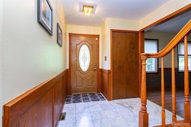 22133 Meridian Rd, Grosse Ile, MI 48138 - photo 6