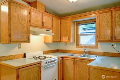 187 Fireside Lodge Cir, Maple Falls, WA 98244 - photo 6