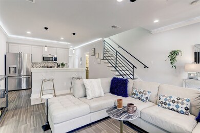 1843 Dewalt St, Houston, TX 77088 - photo 2