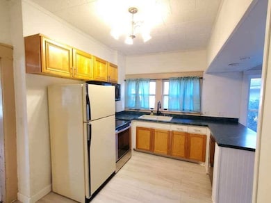 811 Matthew St, Concordia, KS 66901 - photo 7