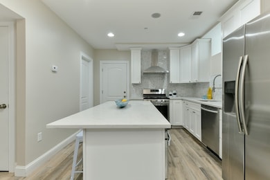 810-812 E 3rd St unit 1, Boston, MA 02127 - photo 6