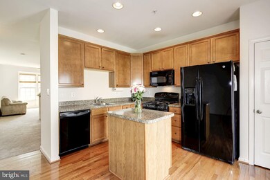 8229 Macintosh Ct, Jessup, MD 20794 - photo 6