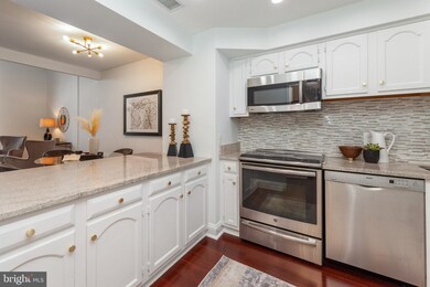 Woodbury Heights Condominium unit 1802, Arlington, VA 22201 - photo 6