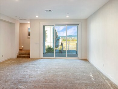 26909 Pathfinder Ln, Valencia, CA 91381 - photo 3