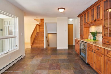 KITCHEN DINING