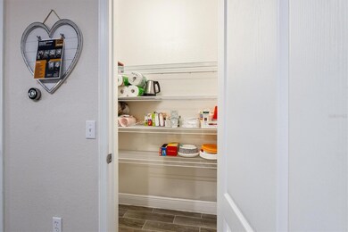 2926 SW 35th Place unit 7, Gainesville, FL 32608 - photo 6