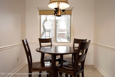 Eat-In Kitchen