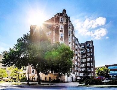 6334 N Sheridan Rd unit 3E, Chicago, IL 60660 - photo 5