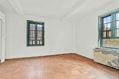 1504 Metropolitan Ave, Bronx, NY 10462 - photo 2