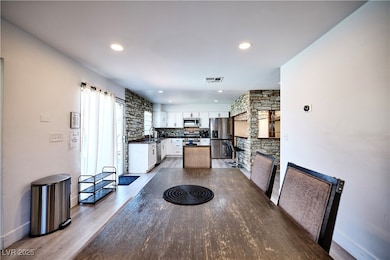 6348 Mockingbird Ln, Las Vegas, NV 89103 - photo 7