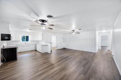 506 N Miller St, Decatur, TX 76234 - photo 5