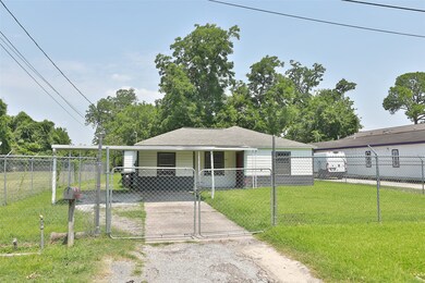 6002 Wayne St, Houston, TX 77026 - photo 3
